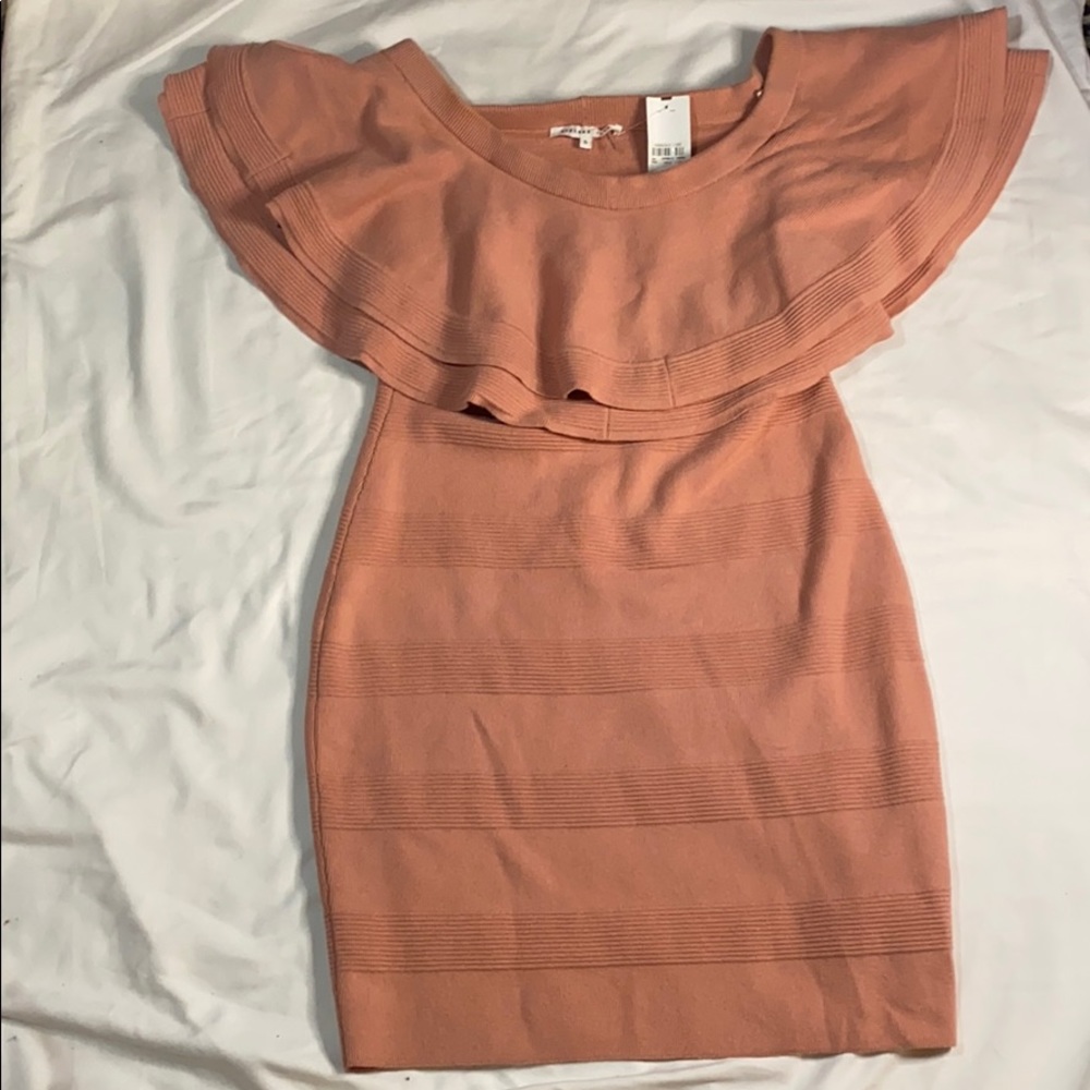 Endless rose ruffle off shoulder rose size large